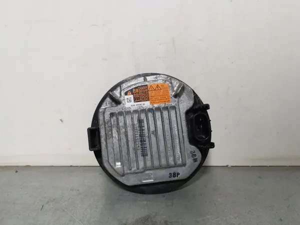 Subaru Xenon-voorschakelapparaat OEM 601500225200 - Gebruikt image 3