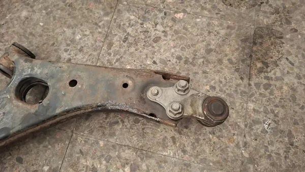 Braccio di Controllo Anteriore Sinistro Kia Sportage III SL 2.0 CRDI OEM image 3