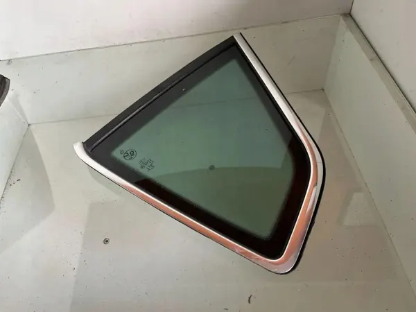 OEM 575845041 Vasen takalasi SEAT ATECA KH7:lle image 2