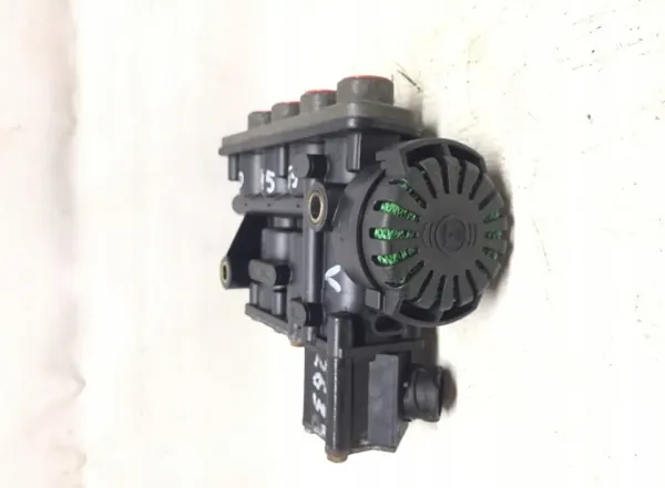 21083654 Volvo ELC-Ventil - Gebrauchtes OEM-Teil image 3
