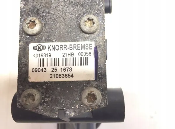 21083654 Volvo ELC-Ventil - Gebrauchtes OEM-Teil image 6