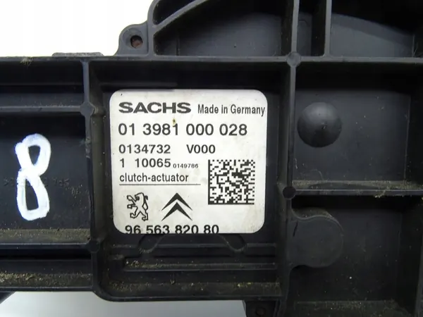 Vaihtoehtosylinteri Citroen Peugeot image 2