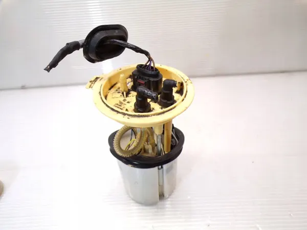 Bomba de combustível Volkswagen Passat CC B6 3C0919050Q image 2