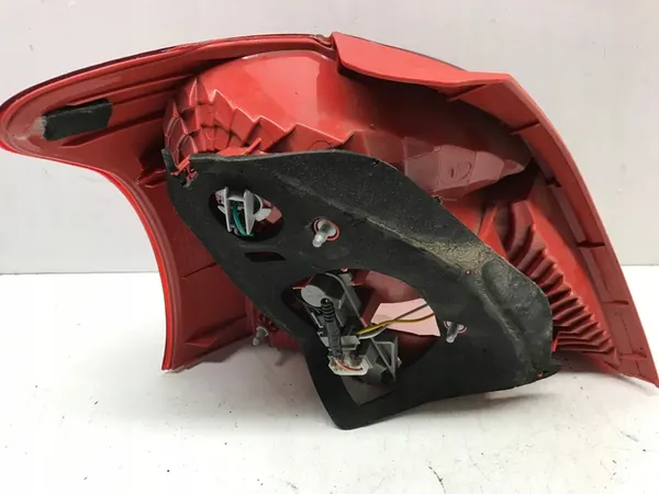 Luz Trasera Derecha TOYOTA YARIS P9 2005-2008 image 6