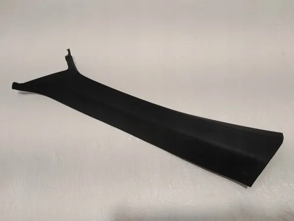 Cobrepilar Audi A4 B9 OEM 8W0867233D - Usado image 3