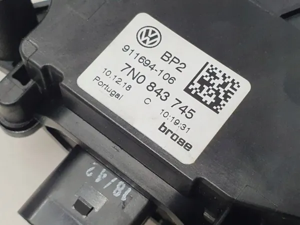 OEM 7N0843745 Cerrojo Puerta Corredera VW Sharan 2019 image 4