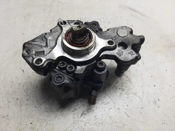 FORD C-MAX 2.0 TDCI inspuitpomp OEM 7106438 image 2
