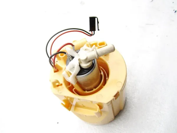 Brandstofpomp Mercedes W212 E350 3.0 CDI Diesel image 2