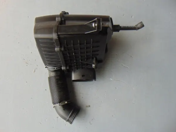 Ilmansuodattimen kotelo 1.2 TSI SEAT IBIZA IV image 2