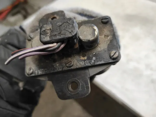 Électrovanne Mercedes S W126 2.8 M110 OEM 1268300084 image 5