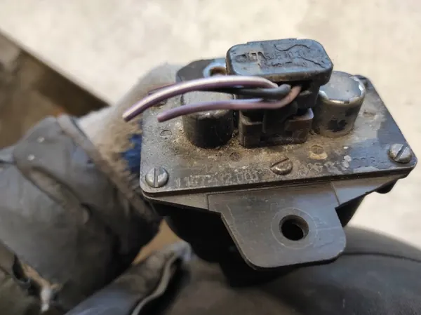 Électrovanne Mercedes S W126 2.8 M110 OEM 1268300084 image 6