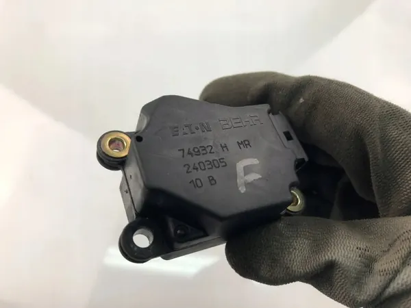 Lämmitysventtiili OEM 74932H Volvo XC90:lle image 3