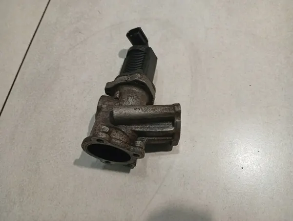 Válvula EGR Alfa Romeo Mito 1.3 Multijet Opel Astra H Corsa C 1.3 CDTi RI 9086 image 3