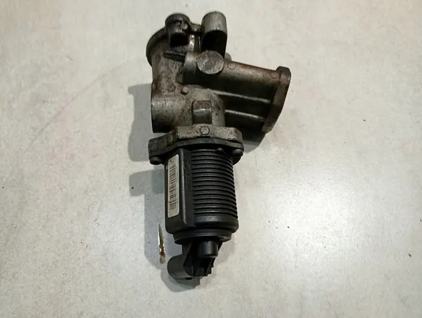 Válvula EGR Alfa Romeo Mito 1.3 Multijet Opel Astra H Corsa C 1.3 CDTi RI 9086 image 7