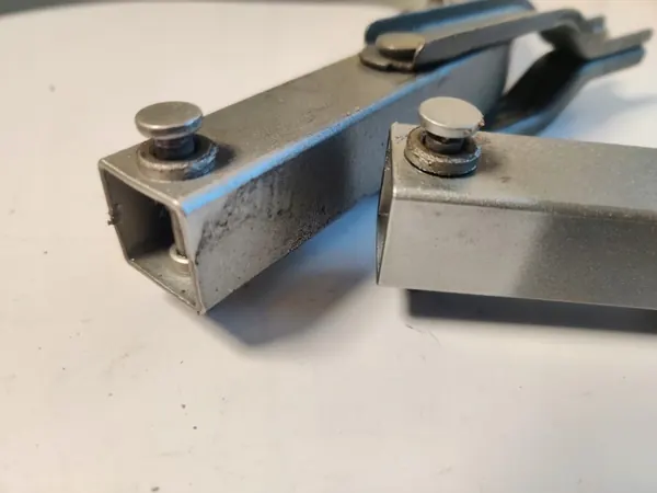OEM GJVVTFTUKGYUKJ77C achterklepscharnier voor Avensis T25 Sedan image 3
