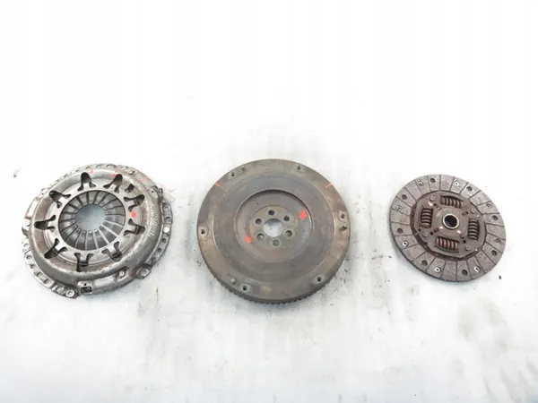 Kytkin Flywheel Yaris Verso 1.4 D-4D OEM 321007710 image 10