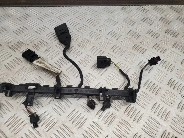 Conduites d'injecteur OEM 06L971627Q pour Audi Q5 2.0L image 5