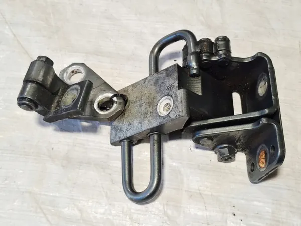 Voorlinker Deurscharnier OEM 3C8831411A VW Passat B6 image 2