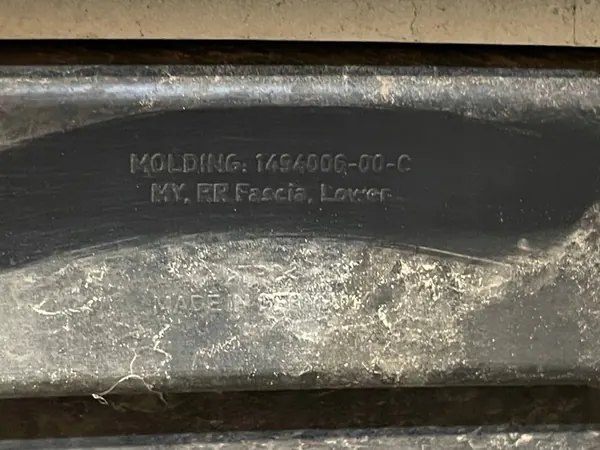 Paraurti posteriore Tesla Model Y 2020-2025 image 9