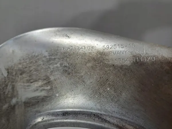 OEM 6871341 Taka vasen jarrulevy suojus BMW i4 image 3