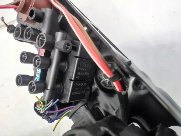 Audi Q8 e-tron luftfjädring kompressor OEM 4KE616005D image 10