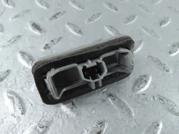 Toyota OEM 8127033110 Feu de Plaque d'Immatriculation image 3