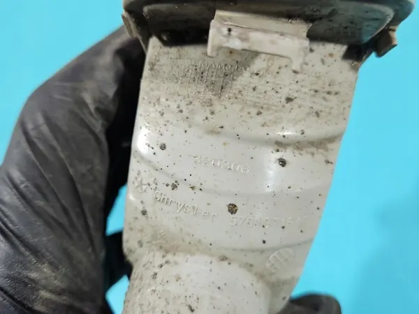 Lanterna de neblina traseira direita Jeep Grand Cherokee IV WK2 OEM 57010716AB image 7