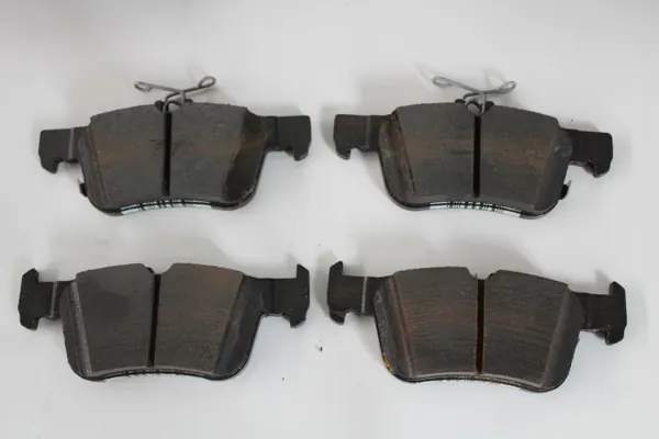 FORD NOWINY bakre bromsskivor 271mm Ford Focus MK4 image 5