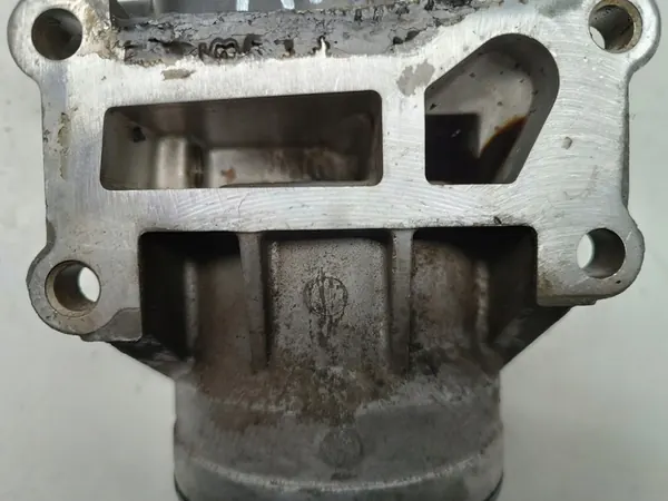 Oljefilterbas med kylare Ford Mondeo MK4 2.3 image 5