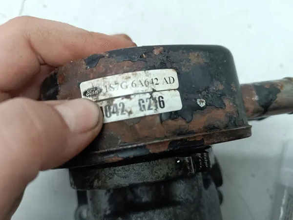 Oljefilterbas med kylare Ford Mondeo MK4 2.3 image 6