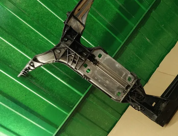 AUDI A6 C8 A7 4K Reforço Frontal 4K0805594A image 2