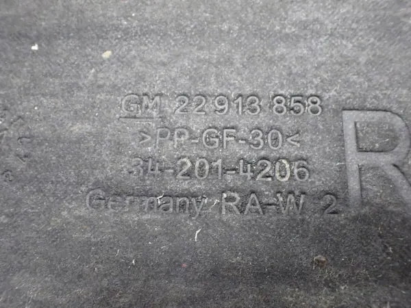 OEM 22913858 Höger Underkroppsskydd för Opel Insignia A image 3