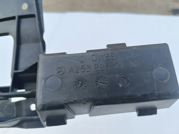 Guia de Para-choque Traseiro Mercedes X253 GLC A2538852101 image 5