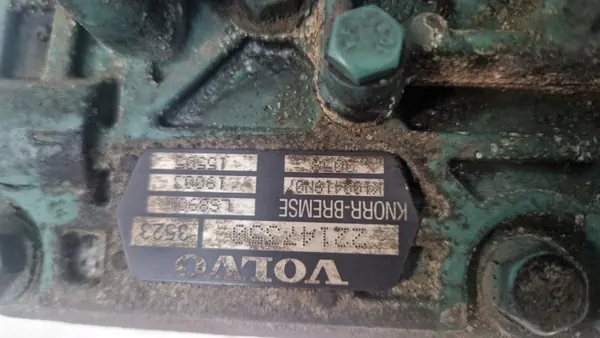 Volvo FH4 FM Luftkompressor OEM 22147350 - Begagnad image 4