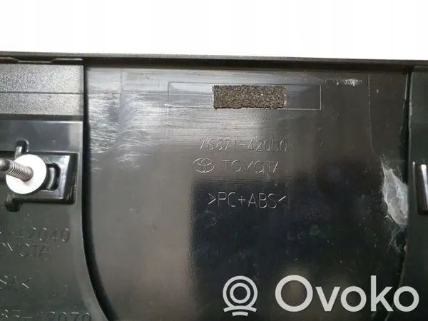 OEM 76871-42050 takaspoileri Toyota RAV4 5 2019- image 4