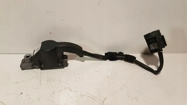 Volvo Motorhaubenscharnier-Patrone OEM 31305432 - Gebraucht image 2