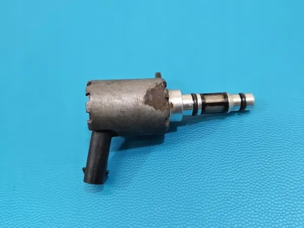 Capteur de pression d'huile OEM 06K115243T Audi image 3