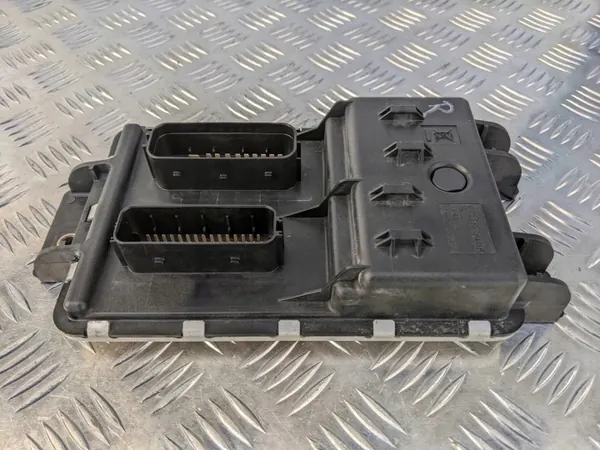 Módulo de controlo AdBlue Scania OEM 2469934 Usado image 3