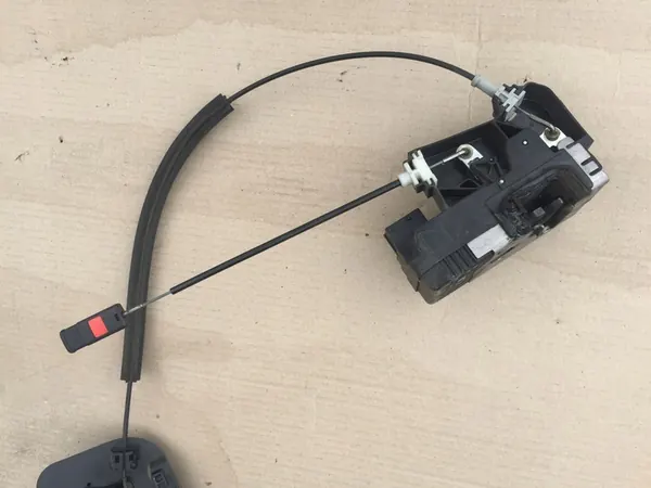 Vordere linke Türschloss Opel Corsa C 00-06 image 3