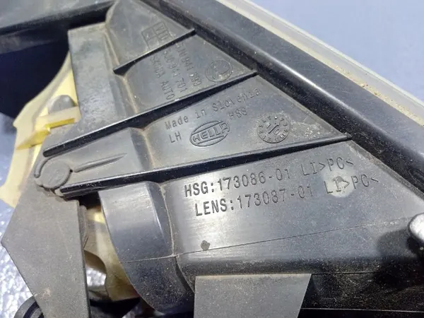 SKODA FABIA II LIFT FAROL ESQUERDO DIANTEIRO EU 5J0941699B image 5