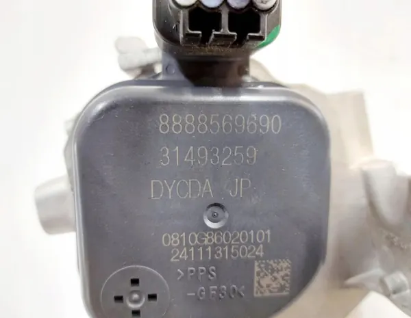 Volvo vattencirkulationspump OEM 31493259 image 5
