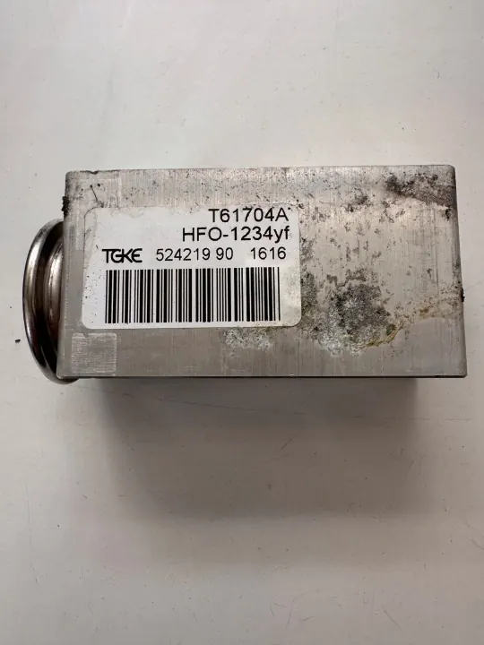 Renault OE T61704A AC expansionsventil - Begagnad image 2
