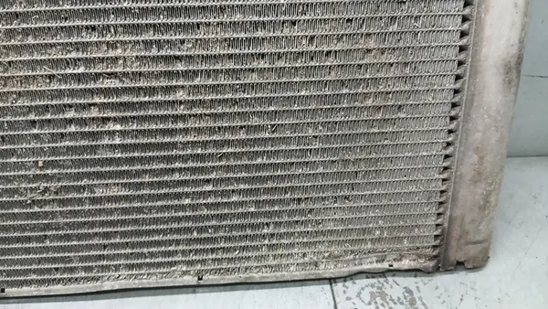 Radiador de agua Audi A8 D3 3.0 TDI OE 4E0121251 image 4