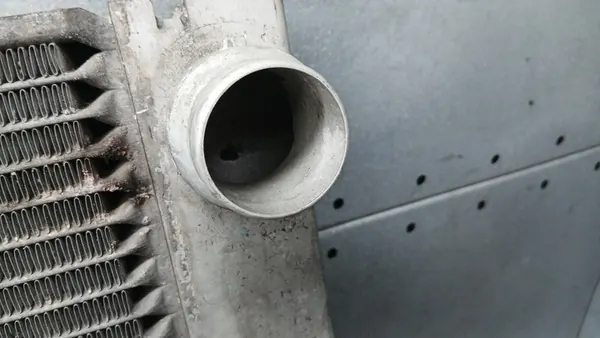 Radiador de agua Audi A8 D3 3.0 TDI OE 4E0121251 image 9