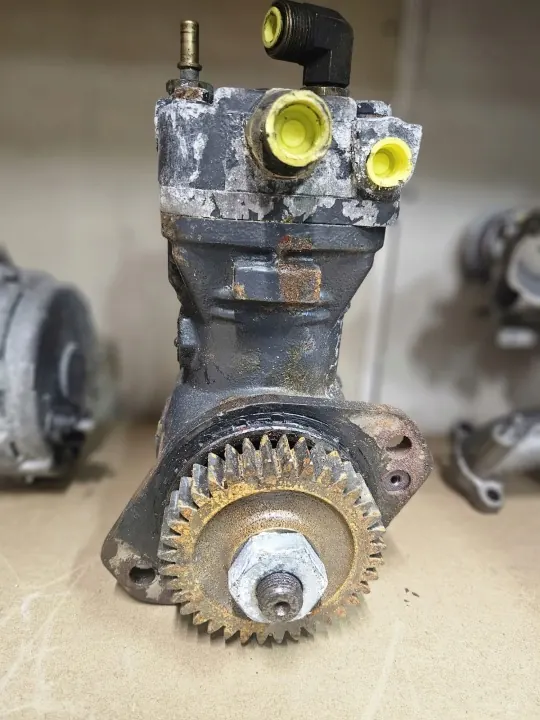 Compresseur d'air OEM 3971519 pour DAF LF 45/55 E4/E5 image 2