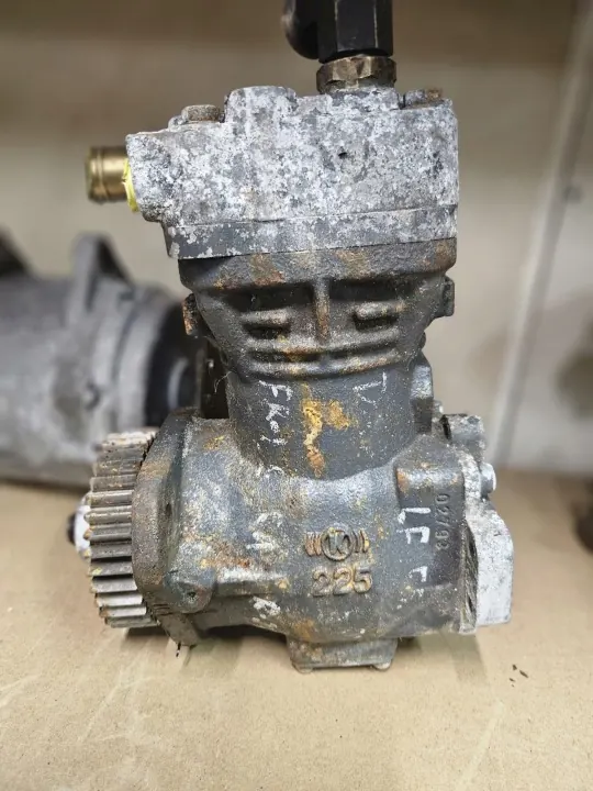 Compresseur d'air OEM 3971519 pour DAF LF 45/55 E4/E5 image 3