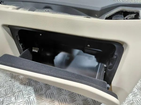 Consola Painel BMW OEM 9642203 - Usado image 8
