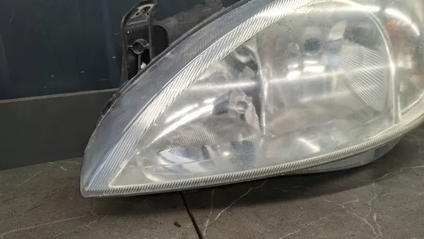 Vasen ajovalo Opel Corsa C image 2