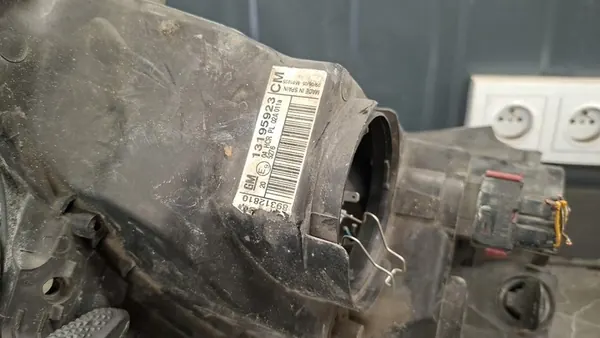 Vasen ajovalo Opel Corsa C image 7