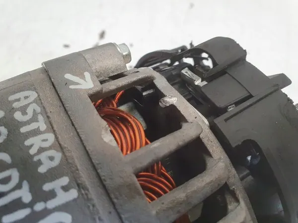 Vaihtovirtageneraattori Opel Astra III H 1.3 DCTI image 2
